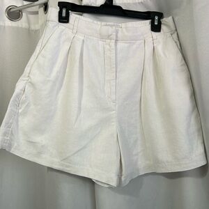 Abercrombie & Fitch White Tailored Shorts